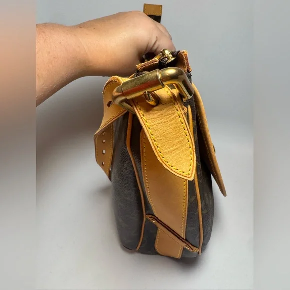 SOLD Louis Vuitton Tulum GM 2Way Crossbody/Shoulder Bag Monogram - Picture 9 of 16